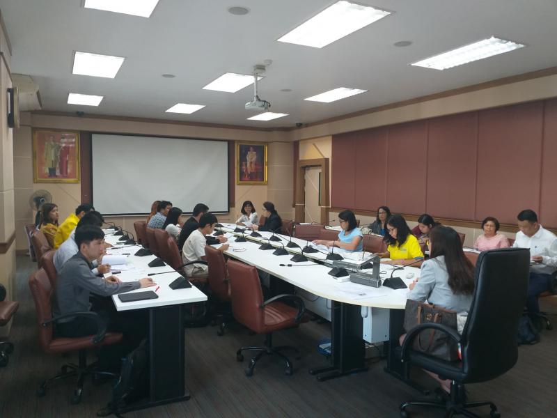 2. ประชุมเตรียมความพร้อมการจัดพิธีลงนามบันทึกตกลงความร่วมมือฯ และกิจกรรมเปิดตัวโครงการ KICK OFF วันที่ 19 พฤศจิกายน 2561 ณ ห้องประชุมอาคารเรียนรวมและอำนวยการ ชั้น 4